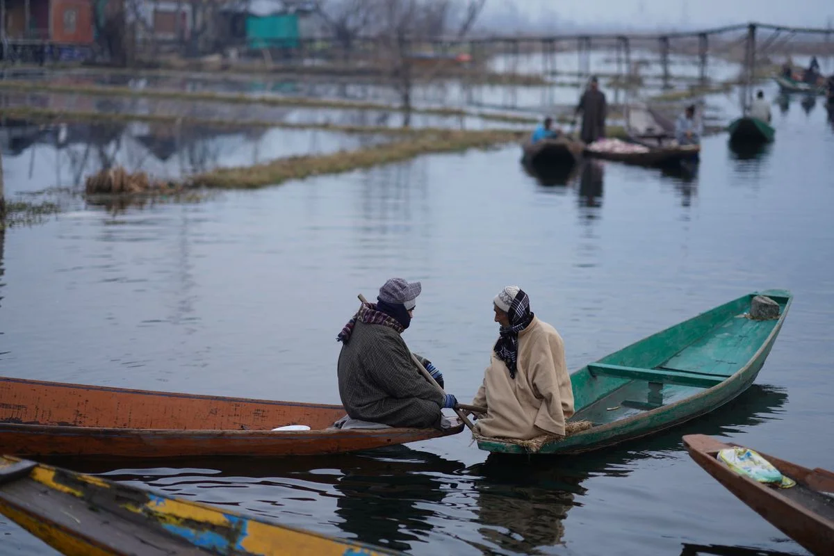 Kashmir Peace Call Sparks India-Pakistan Debate