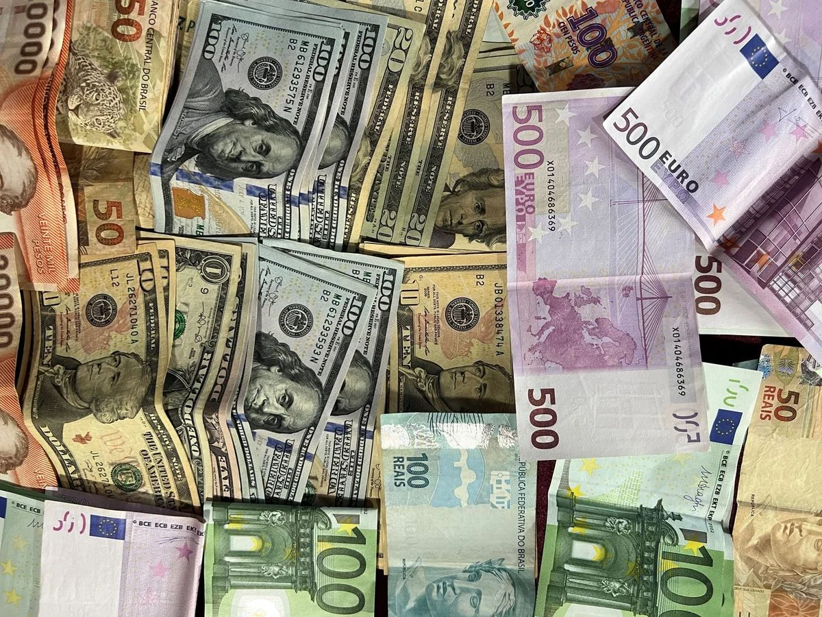 Naira Gains Against US Dollar Amid Increased Dollar