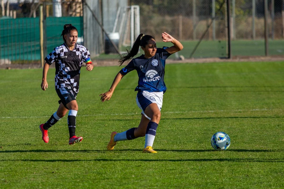 Niamh Charles Joins Man City in Key WSL Transfer